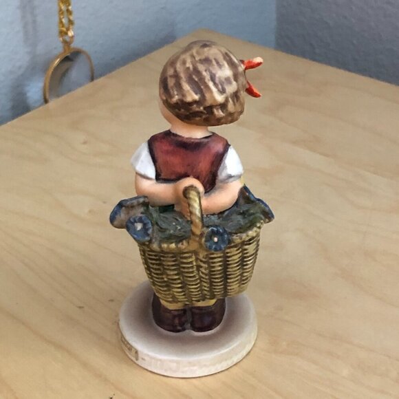 Hummel Bashful Figurine - 377 1971 W Germany - Picture 4 of 7